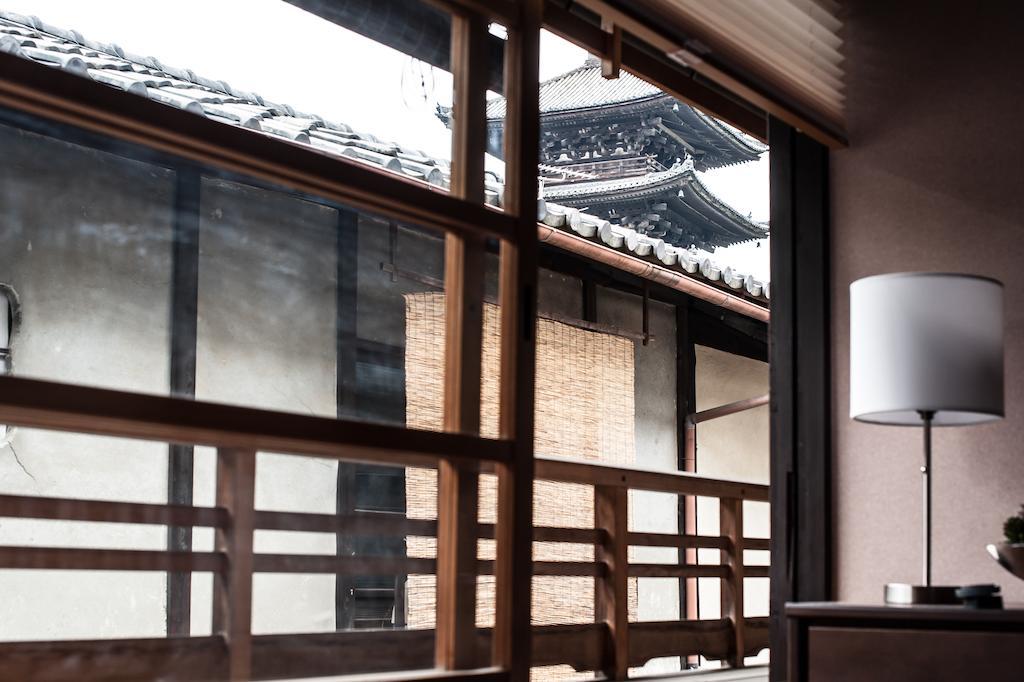 Kiyomizu Machiya Inn Киото Стая снимка